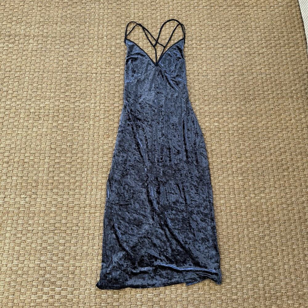 NWT Paper Crane Crushed Velvet Navy Blue Slip Dress Women’s Size Small - Picture 8 of 15